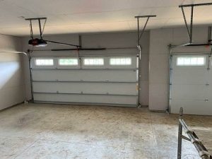 Garage Door Experts in  South St. Paul, MN