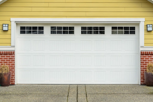 Should I Get a New Garage Door? Look Out for These Warning Signs